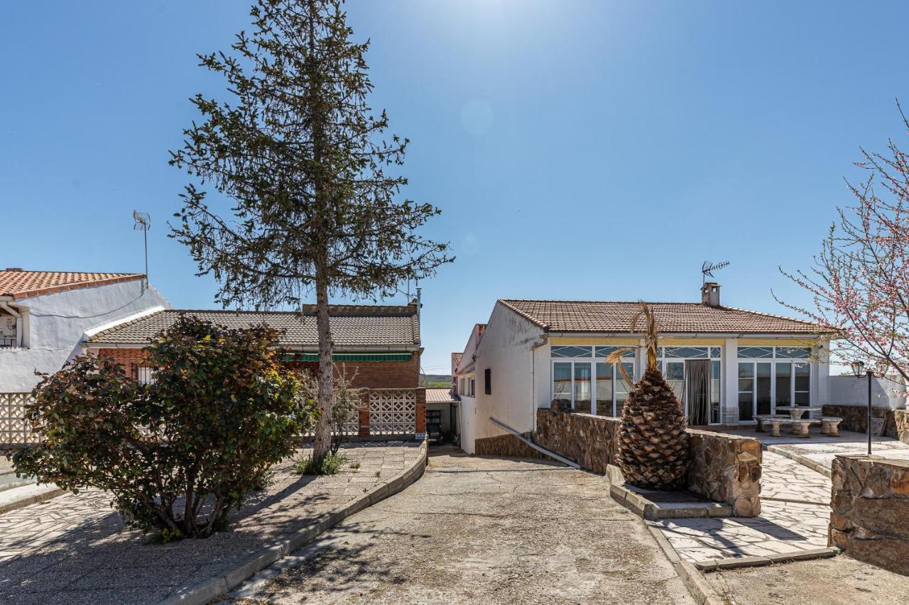 Waou Deluxe Cottage Titulcia Exterior foto